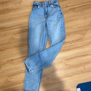 Abercrombie 90s straight leg ultra high rise curve love jeans size 26 or 2